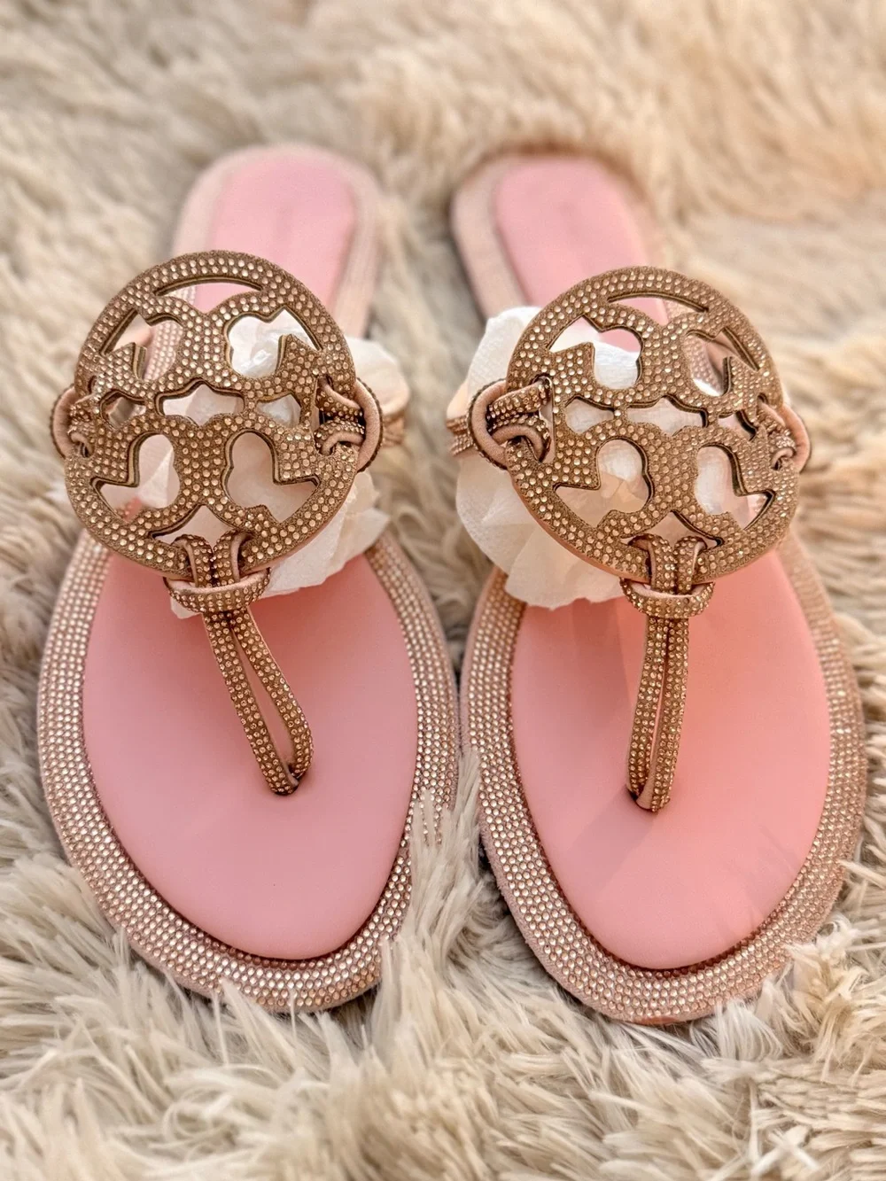 Tory Burch Pink Metallic beaded Logo Thong Sandals never worn